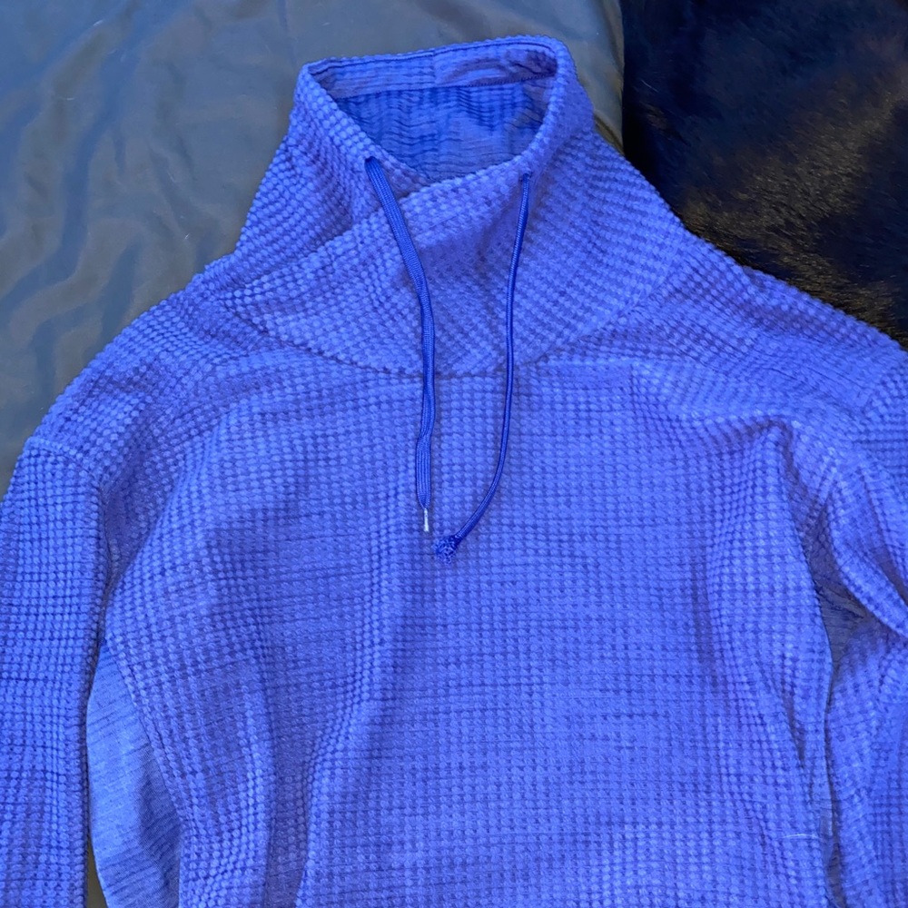 Columbia sweatshirt